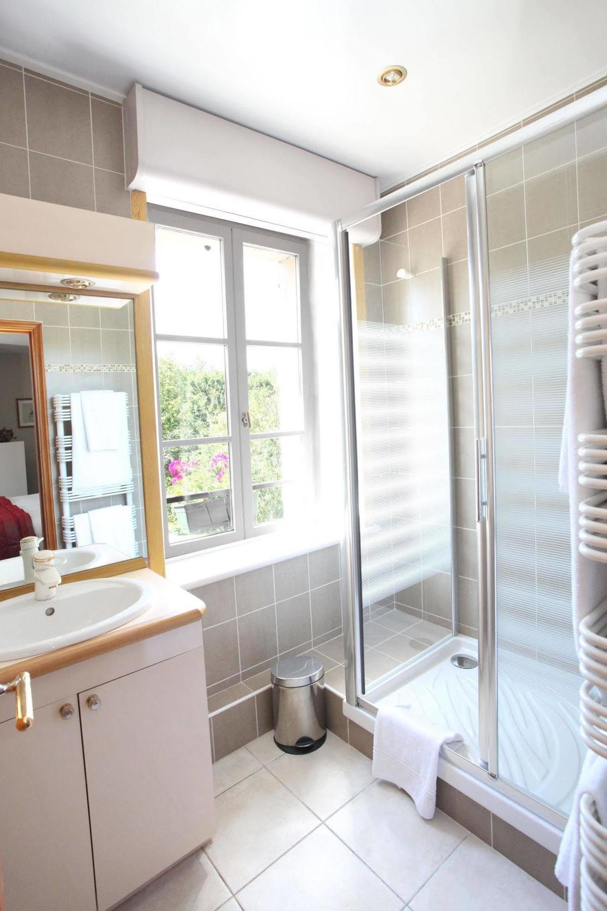 Saint Graal Bed and Breakfast Chamant Eksteriør billede