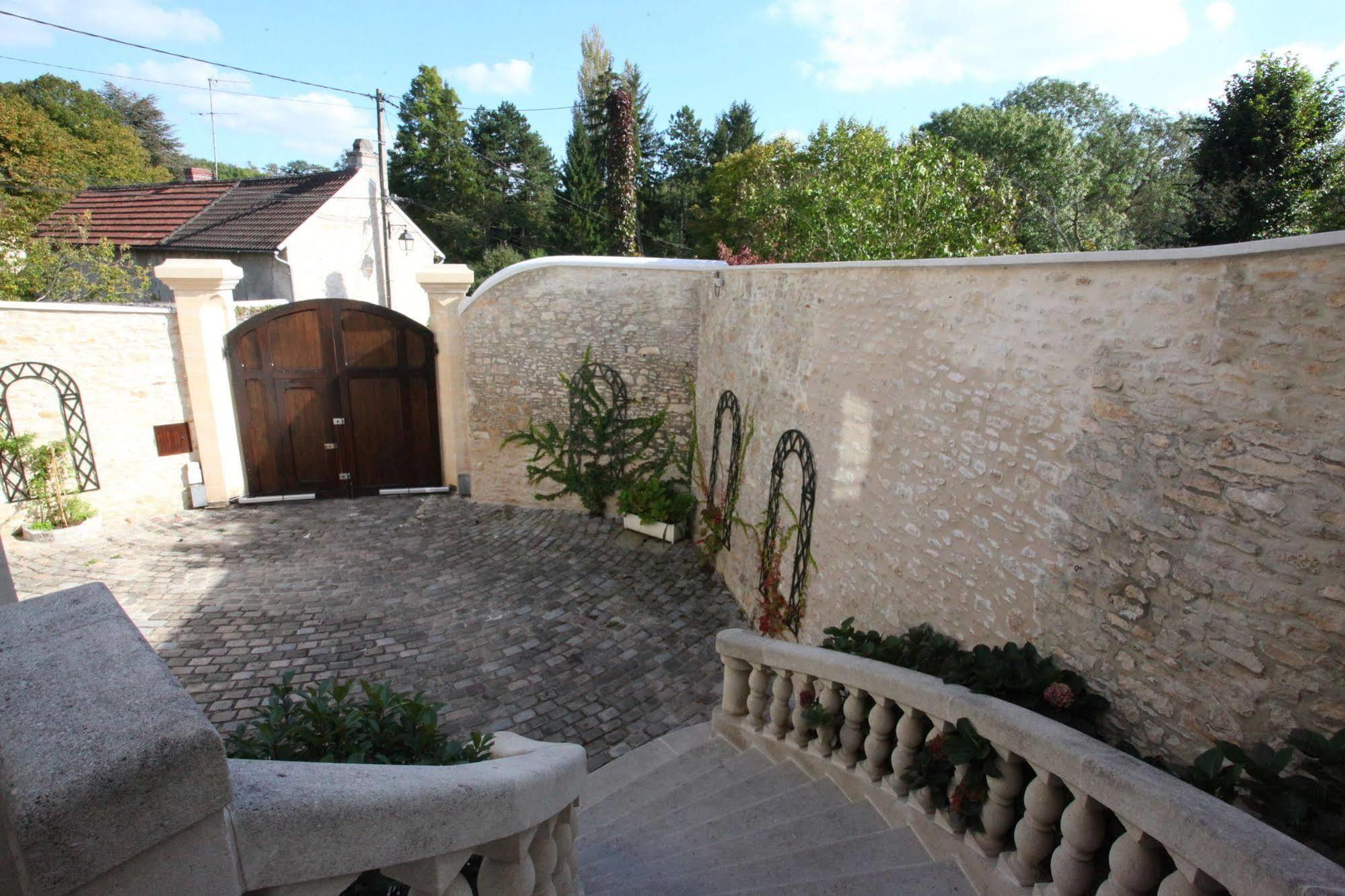 Saint Graal Bed and Breakfast Chamant Eksteriør billede